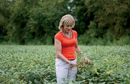 Annie Dee Row crop farmer in Alabama