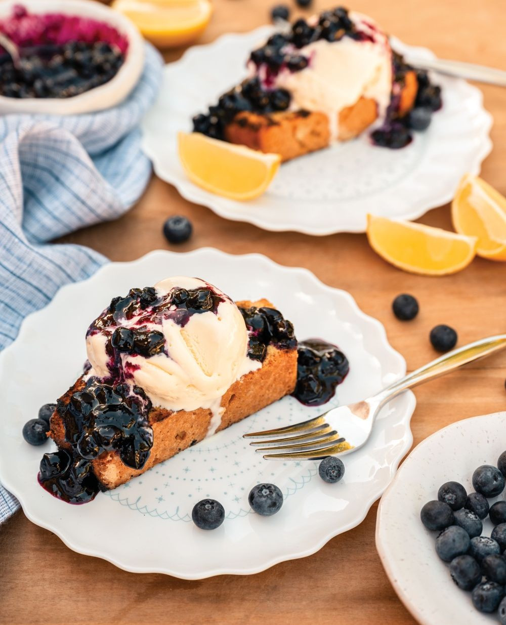 Take dessert to the grill with our Grilled Blueberry Pound Cake with Vanilla Ice Cream. Warm, lightly charred slices of buttery pound cake pair beautifully with homemade blueberry sauce and cold vanilla ice cream in this tasty summertime treat. 🫐⁠
📸: @stephaniemullinsphoto