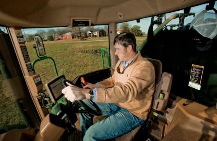 Tennessee grain farmer