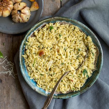 Creamy Roasted Garlic and Spinach Orzo