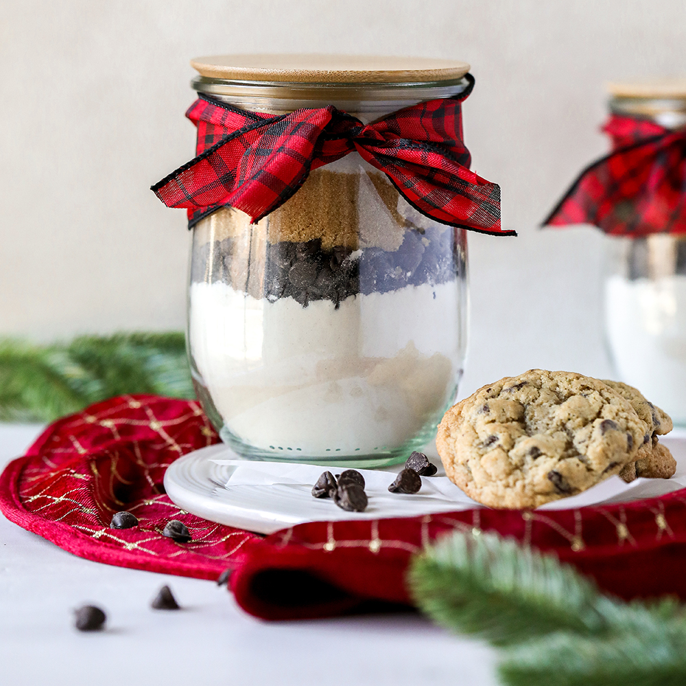 Chocolate Chip Cookie Mix in a Jar