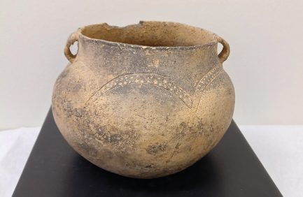 Tennessee Agricultural Museum, Mississippian-period ceramic piece