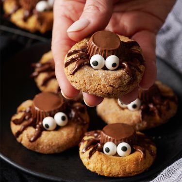 Peanut Butter Spider Cookies