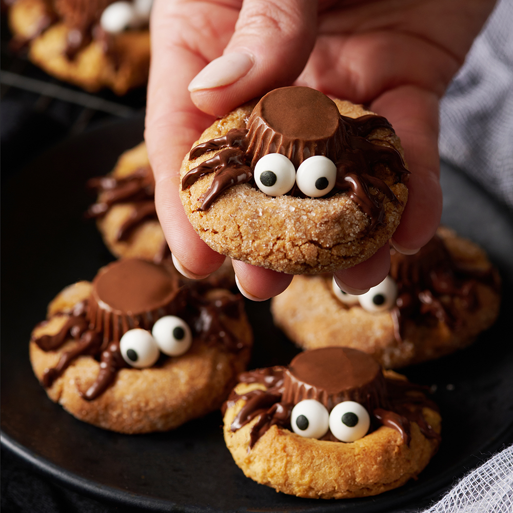 Peanut Butter Spider Cookies
